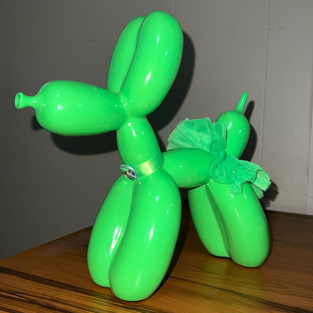 Balloon Dog (Green) with Tutu & Collar